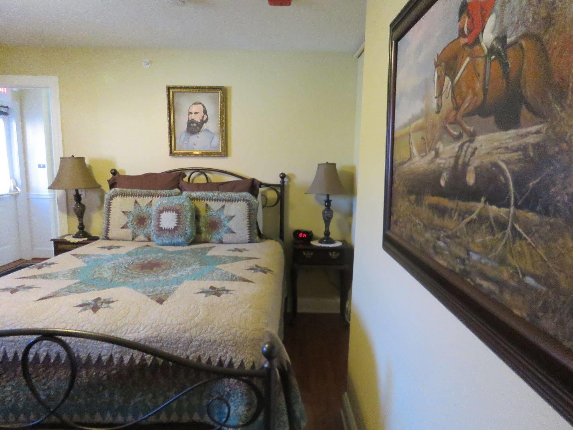 The Swope Manor Bed & Breakfast Гетисбърг Екстериор снимка